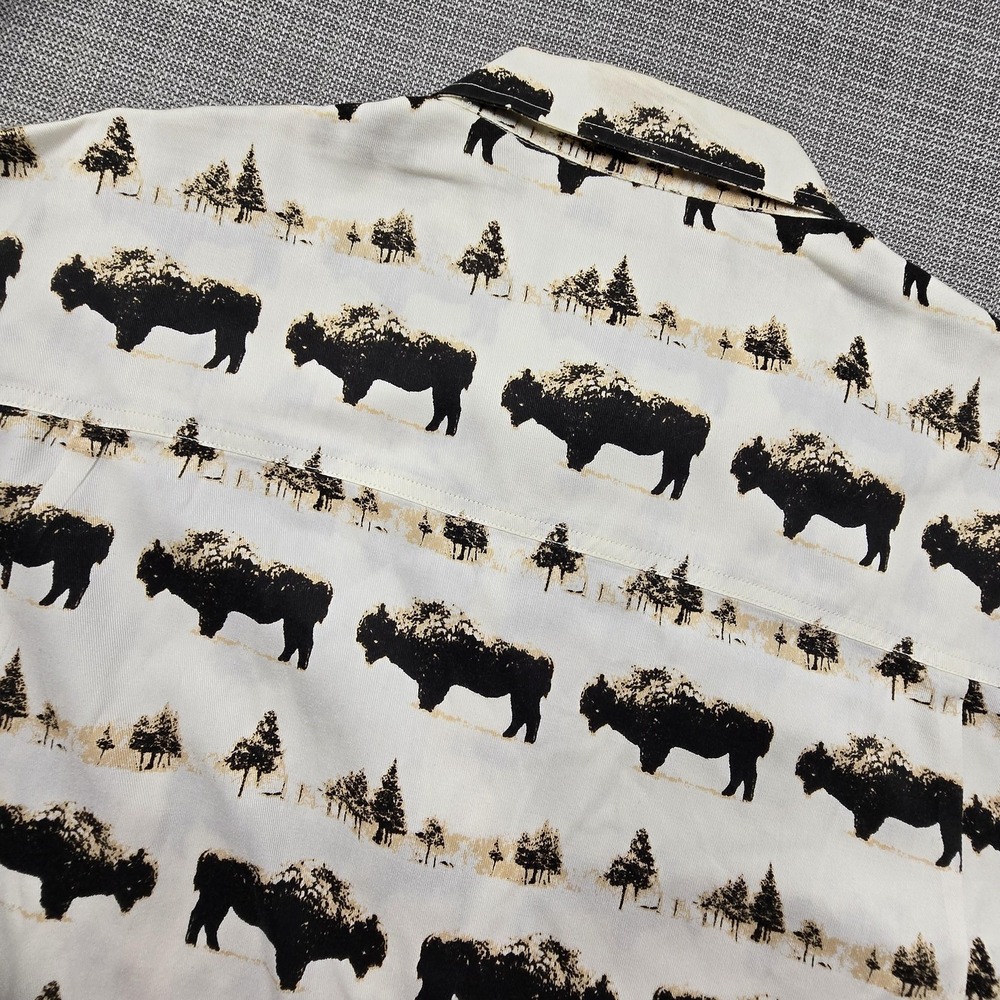 Barn Fly Shirt Mens Large White Bison Print Long Sleeve Button Up Western USA - Picture 9 of 10